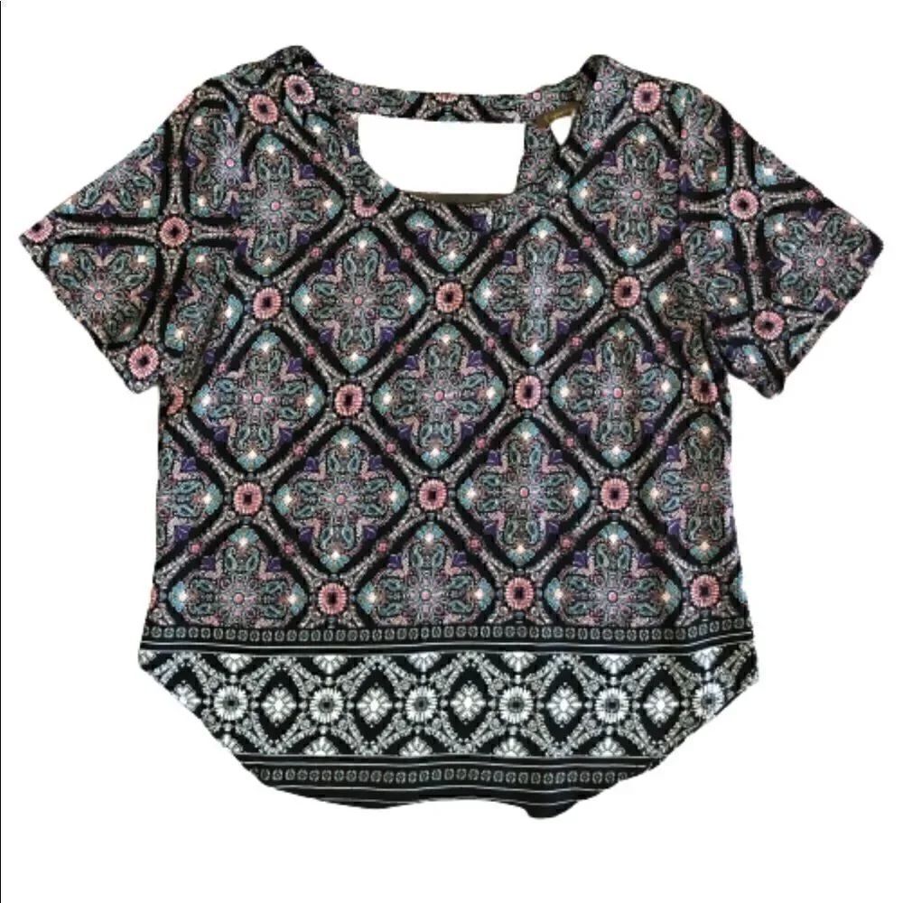 Copper Key Blouse Scoop Neck Short Sleeve Black Pink White Purple Aqua Medium